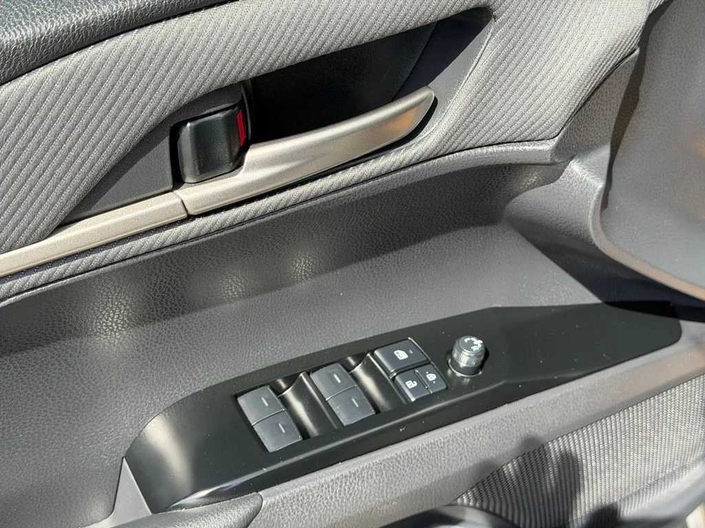 Used 2026  Toyota SE image 22