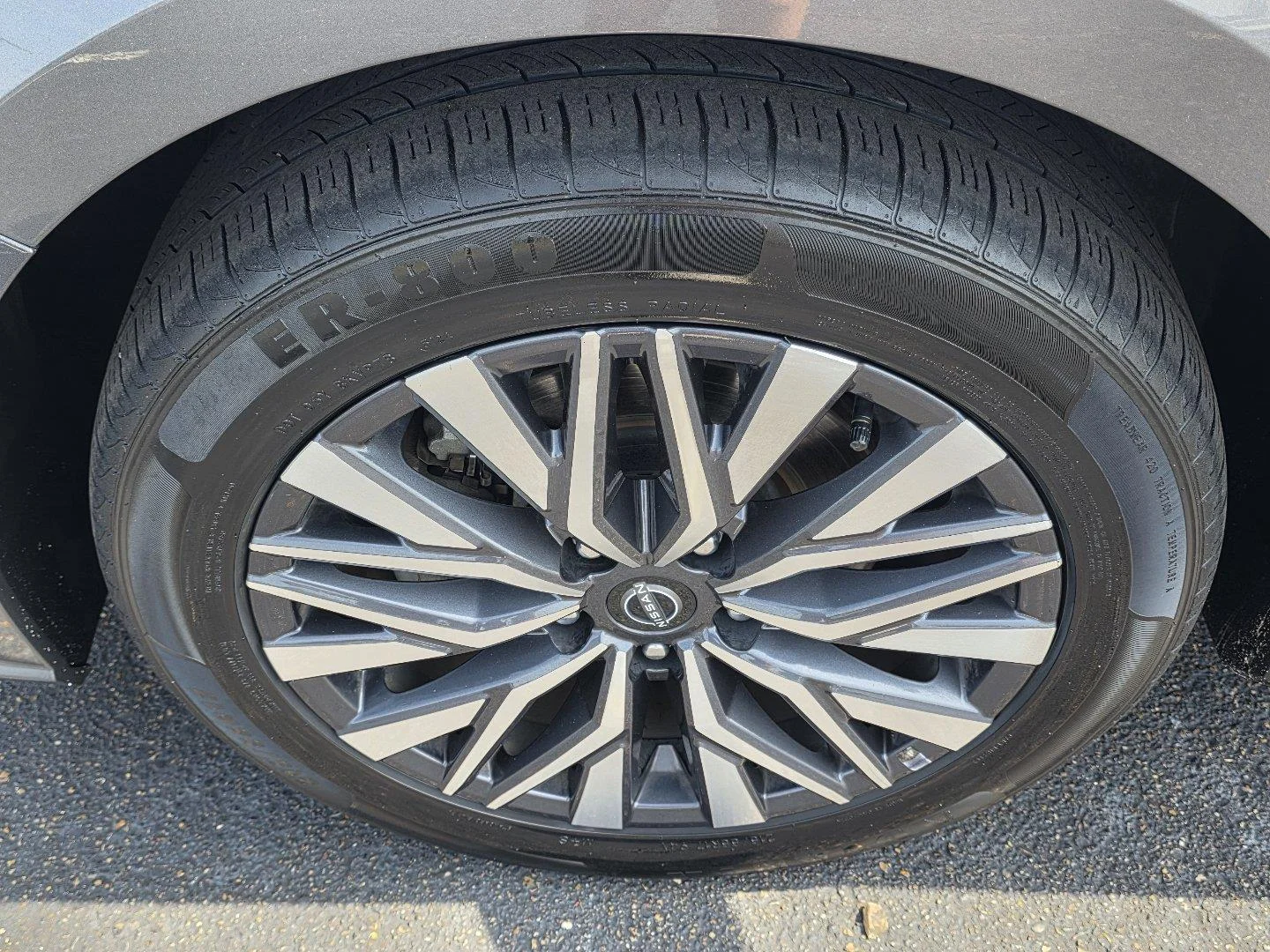 Used 2025 Gun Metallic Nissan SV image 37