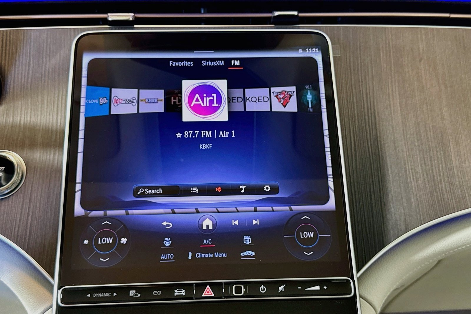 New 2026 Polar White Mercedes-Benz EQE 320+ image 14