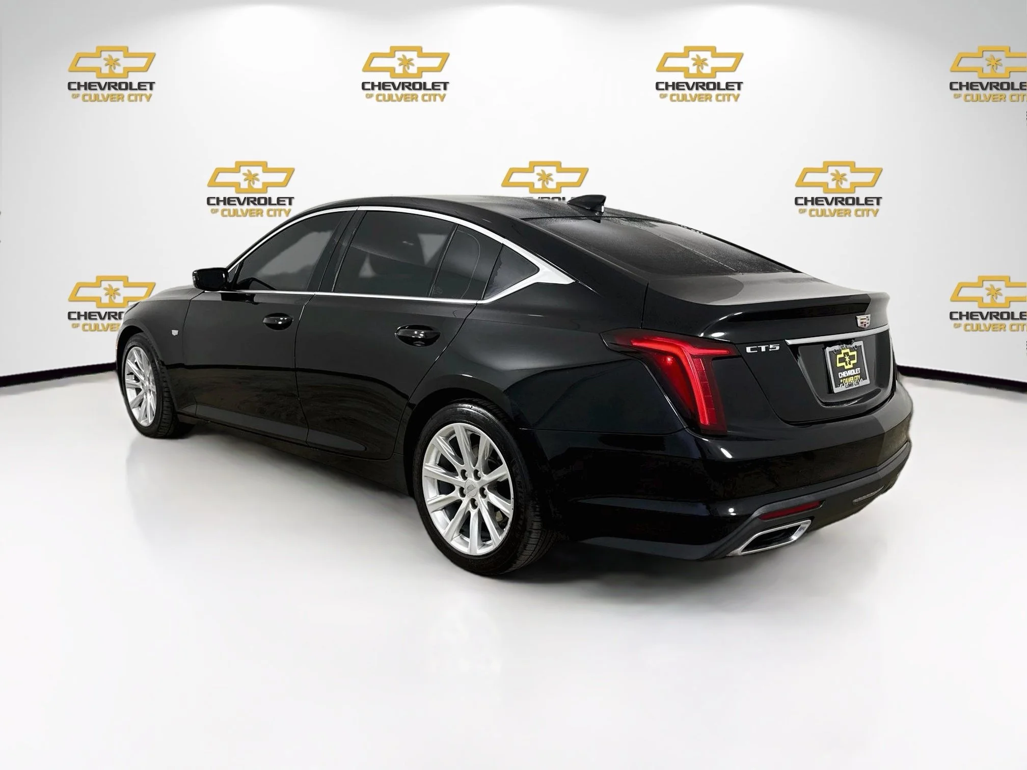 Used 2020 BLACK RAVEN Cadillac Luxury image 6
