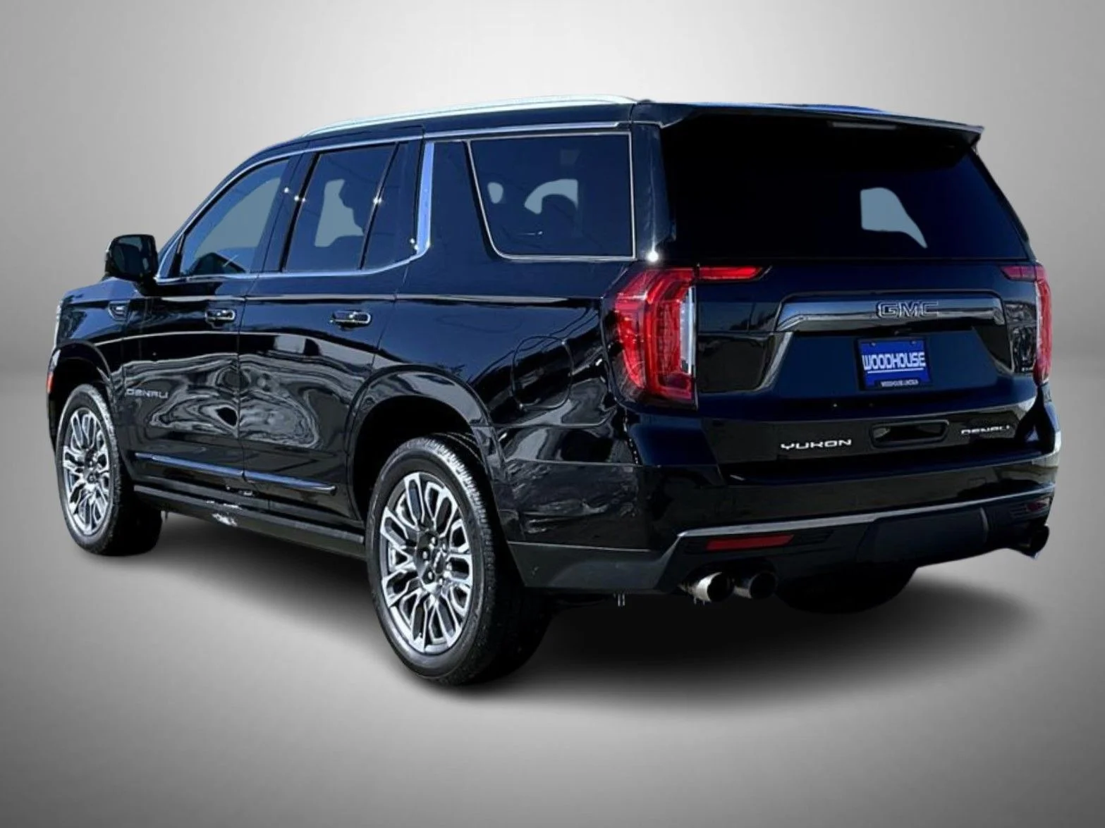 Used 2023 Black GMC Denali Ultimate image 7