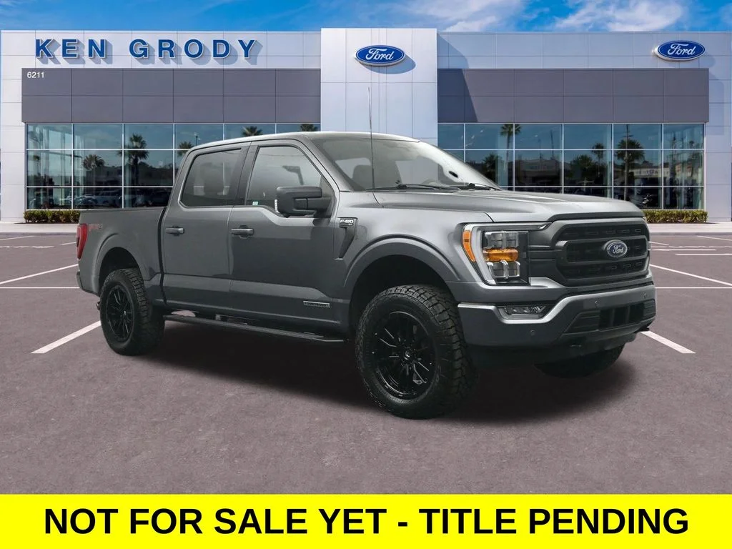 Used 2023 Gray Ford XLT image 1