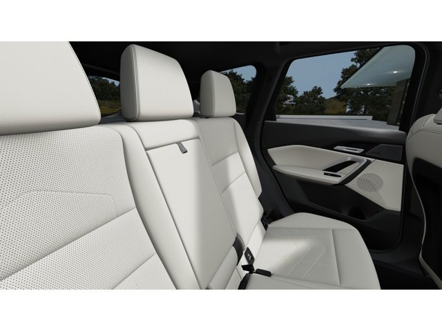 New 2026 Cape York Green Metallic BMW xDrive28i image 12