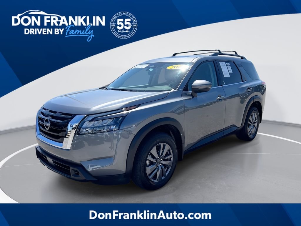 2025 Nissan Pathfinder SV 4WD's photo