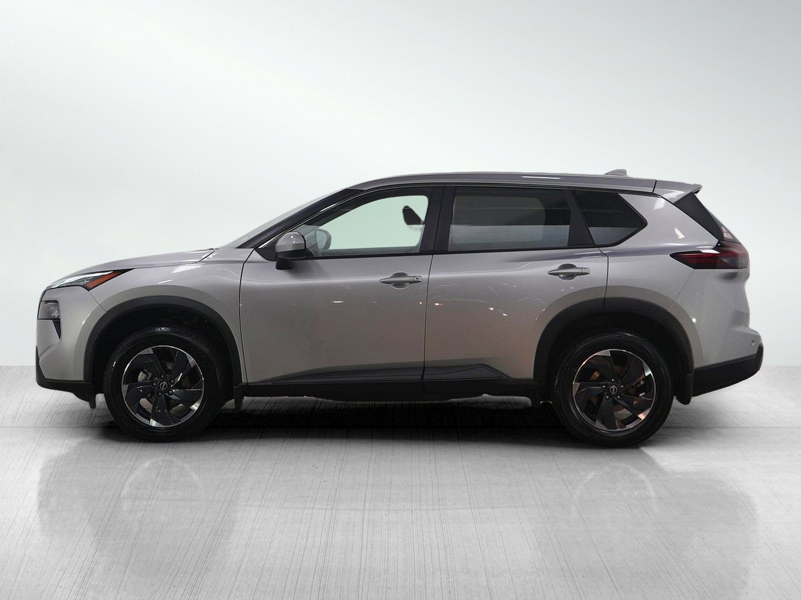 Used 2025 Nissan Rogue SV with VIN JN8BT3BB6SW157147 for sale in Minneapolis, Minnesota