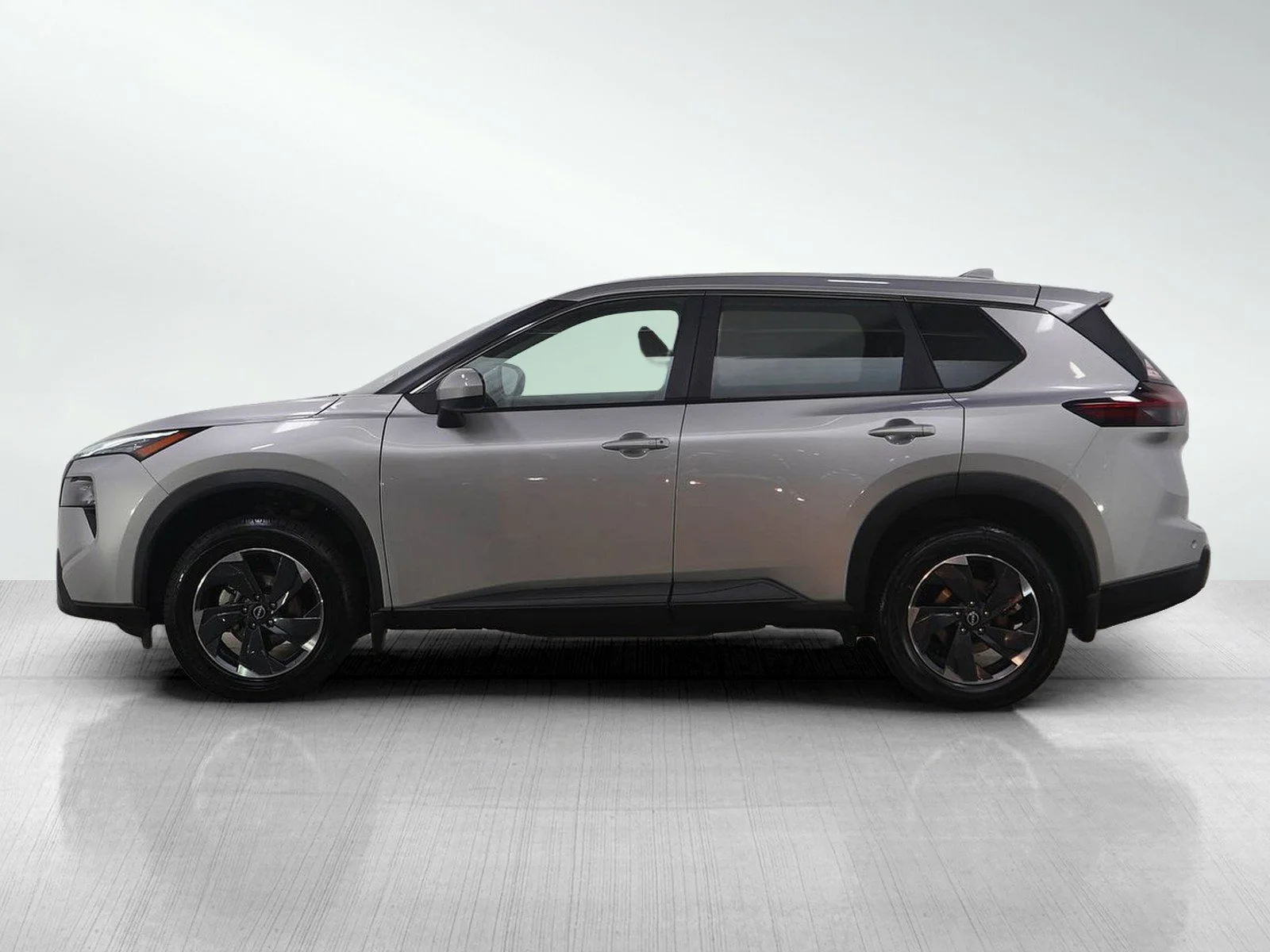 Used 2025 Nissan Rogue SV with VIN JN8BT3BB6SW157147 for sale in Minneapolis, Minnesota