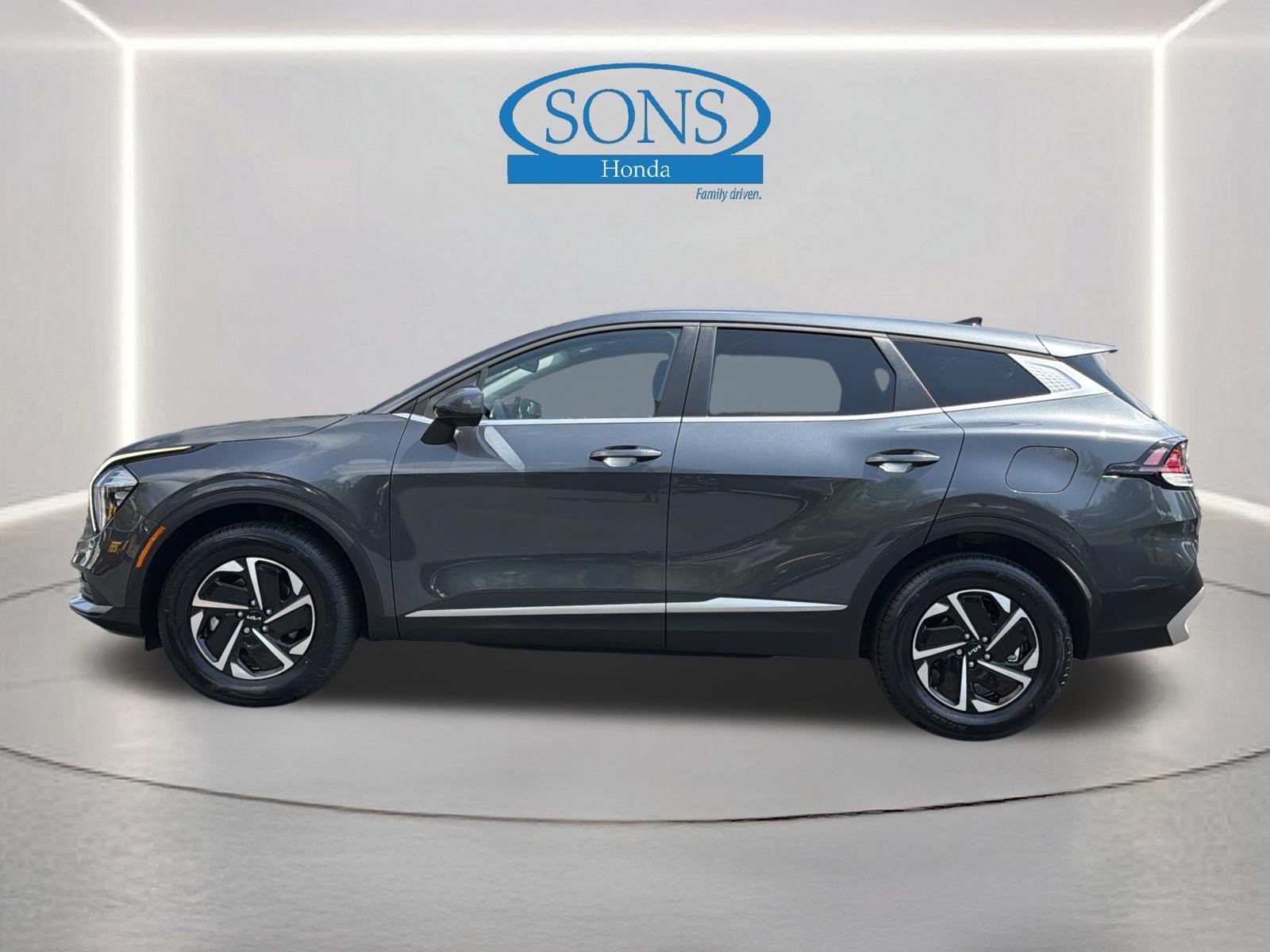 Used 2023 Gravity Gray Kia LX image 19