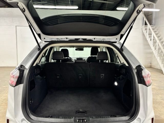Used 2024 White Ford SEL image 24