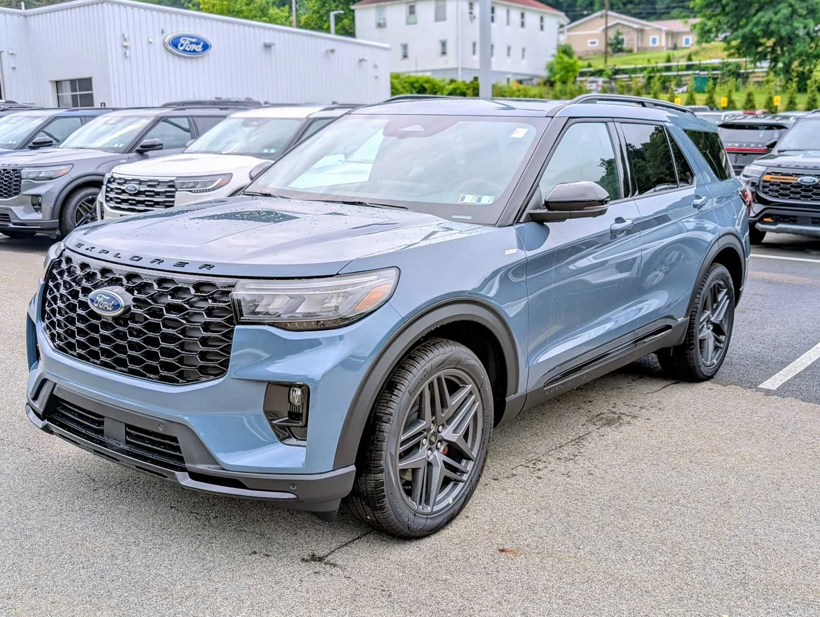 2026 Ford Explorer ST-Line
