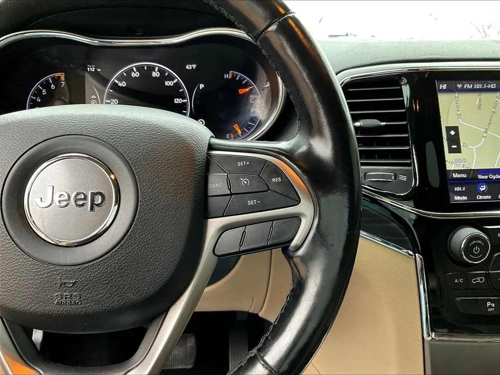 Used 2020 Billet Silver Metallic Jeep Limited image 12