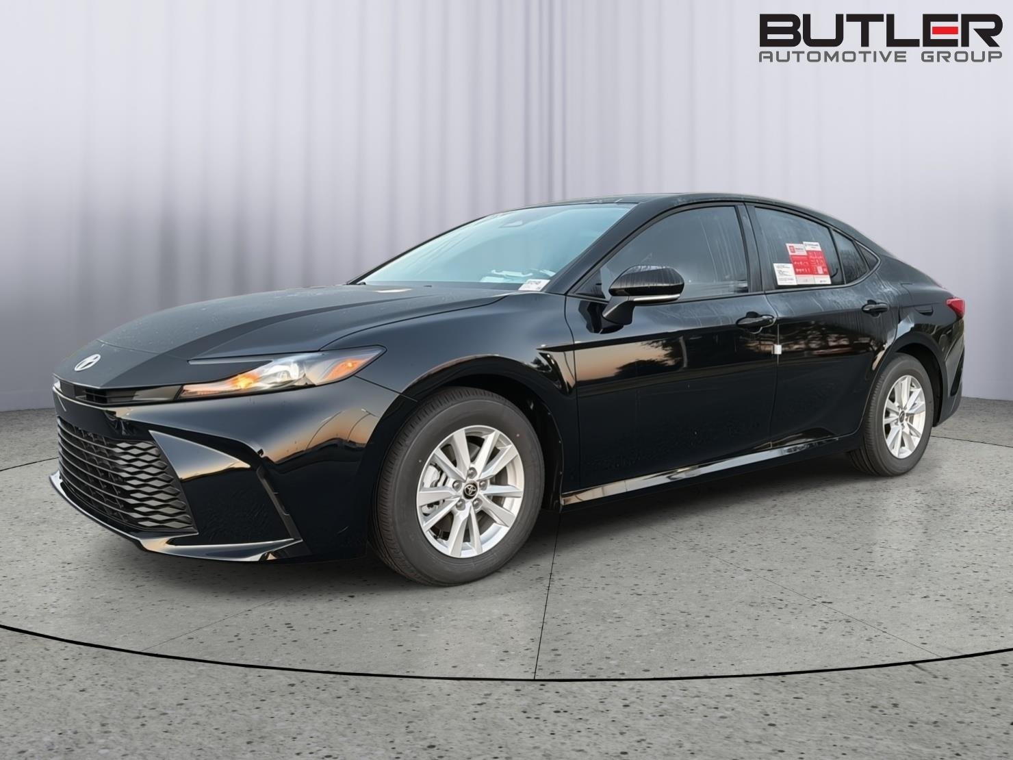 New 2026 Midnight Black Metallic Toyota LE image 2