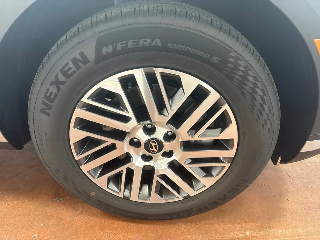 New 2027 Creamy White Pearl Hyundai SEL image 11