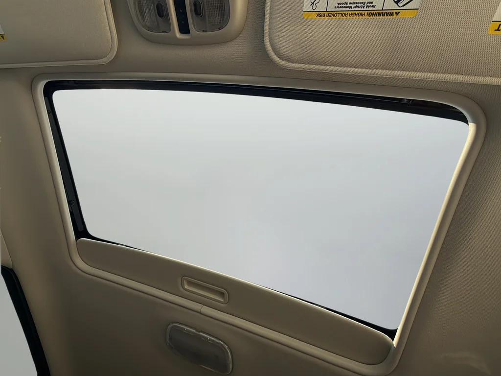 Used 2009 White Ford XLT image 29