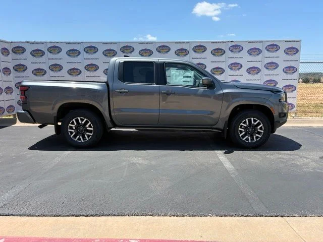 New 2026 Nissan Frontier Crew Cab SV