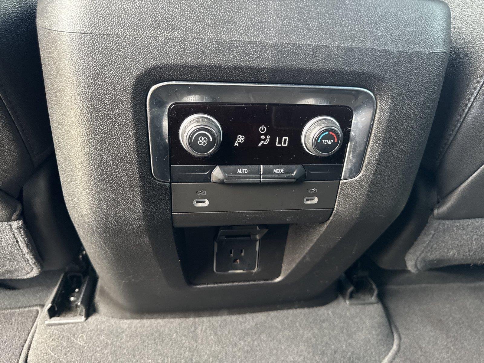 Used 2021 SUMMIT WHITE Chevrolet Z71 image 35