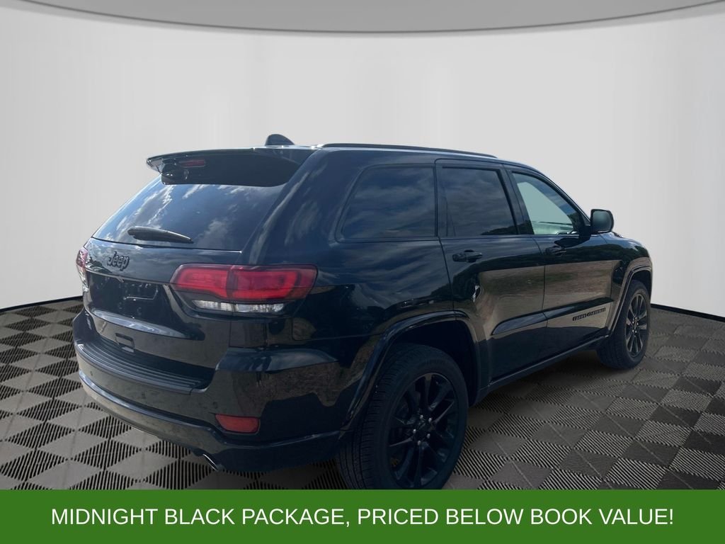 Used 2019 Black Jeep Altitude image 5