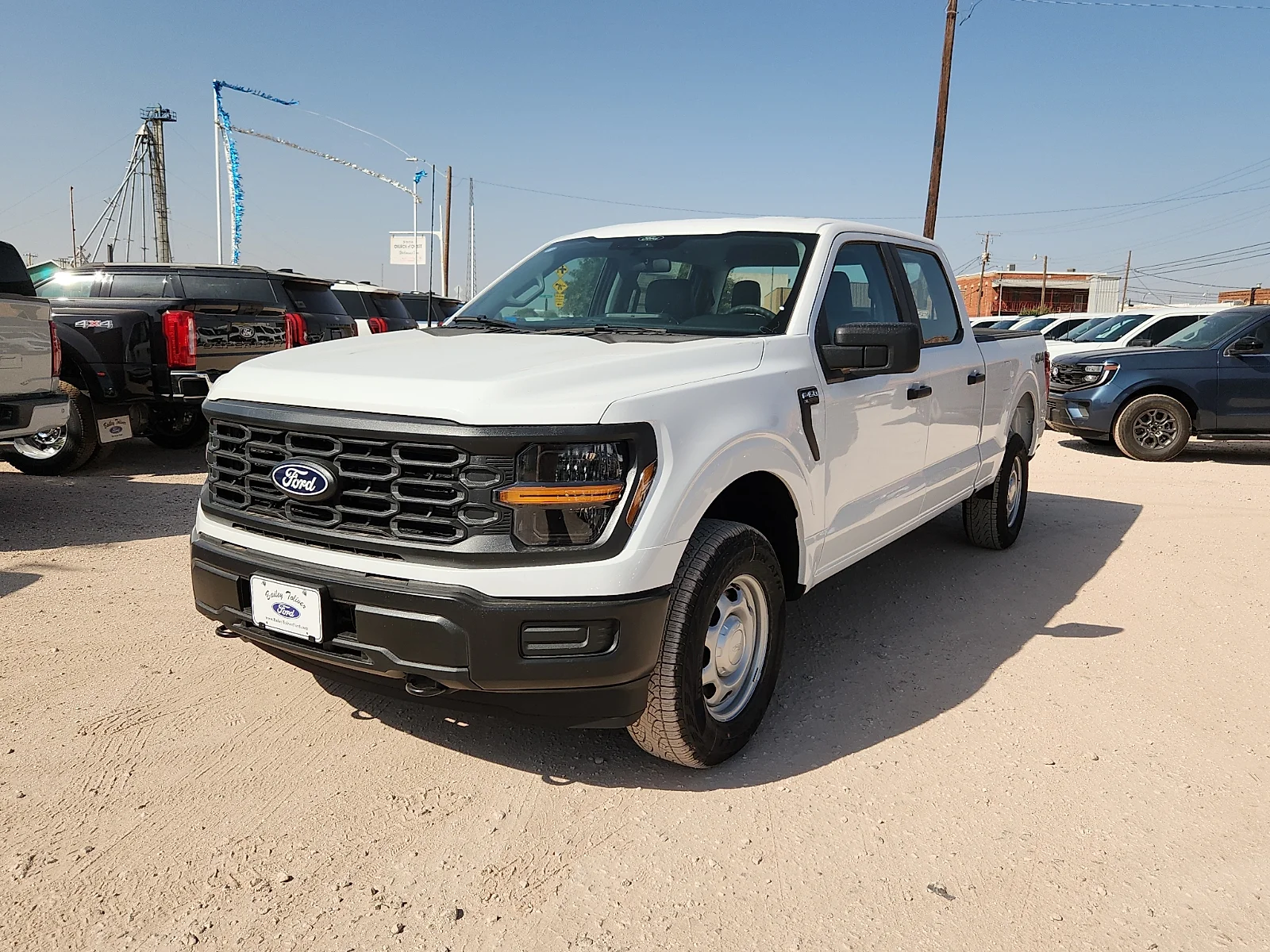 New 2026 Oxford White Ford XL image 3