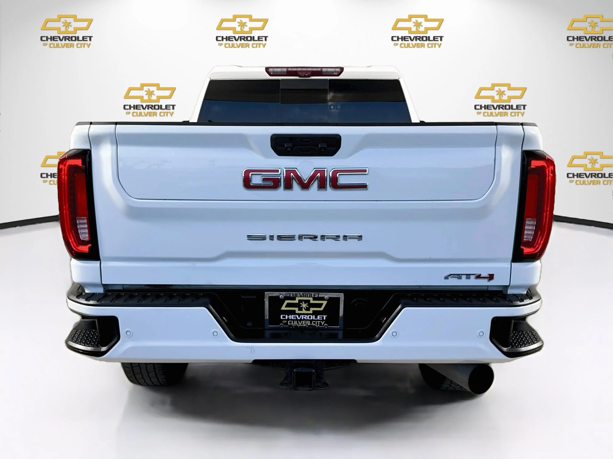 Used 2023 SUMMIT WHITE GMC AT4 image 7