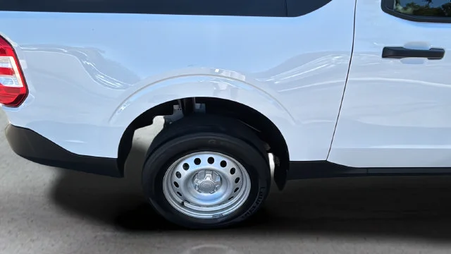 Used 2024 White Ford XL image 34