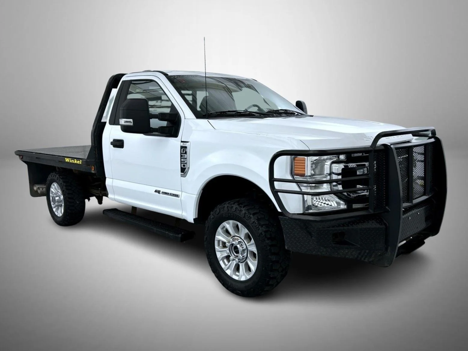 Used 2022 White Ford XLT image 3