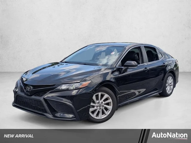 2022 Toyota Camry SE