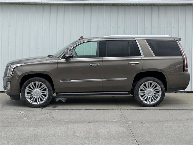 Used 2016 Terra Mocha Metallic Cadillac Platinum image 11