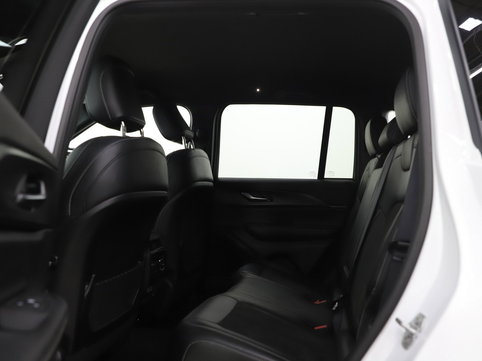 Used 2025 Bright White Clearcoat Jeep Altitude image 19