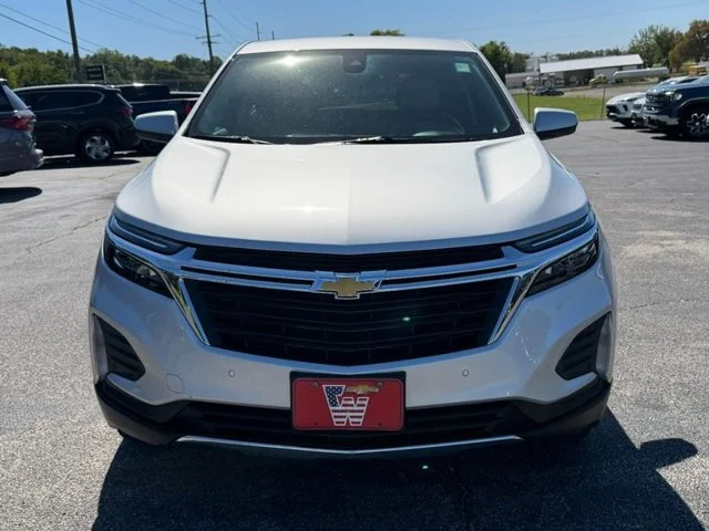 Used 2022 SILVER ICE METALLIC Chevrolet LT image 9