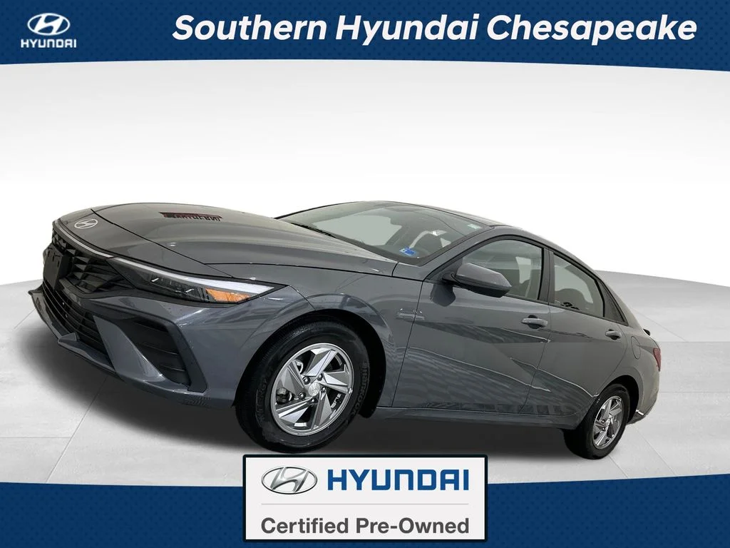 Used 2025 Gray Hyundai SE image 1