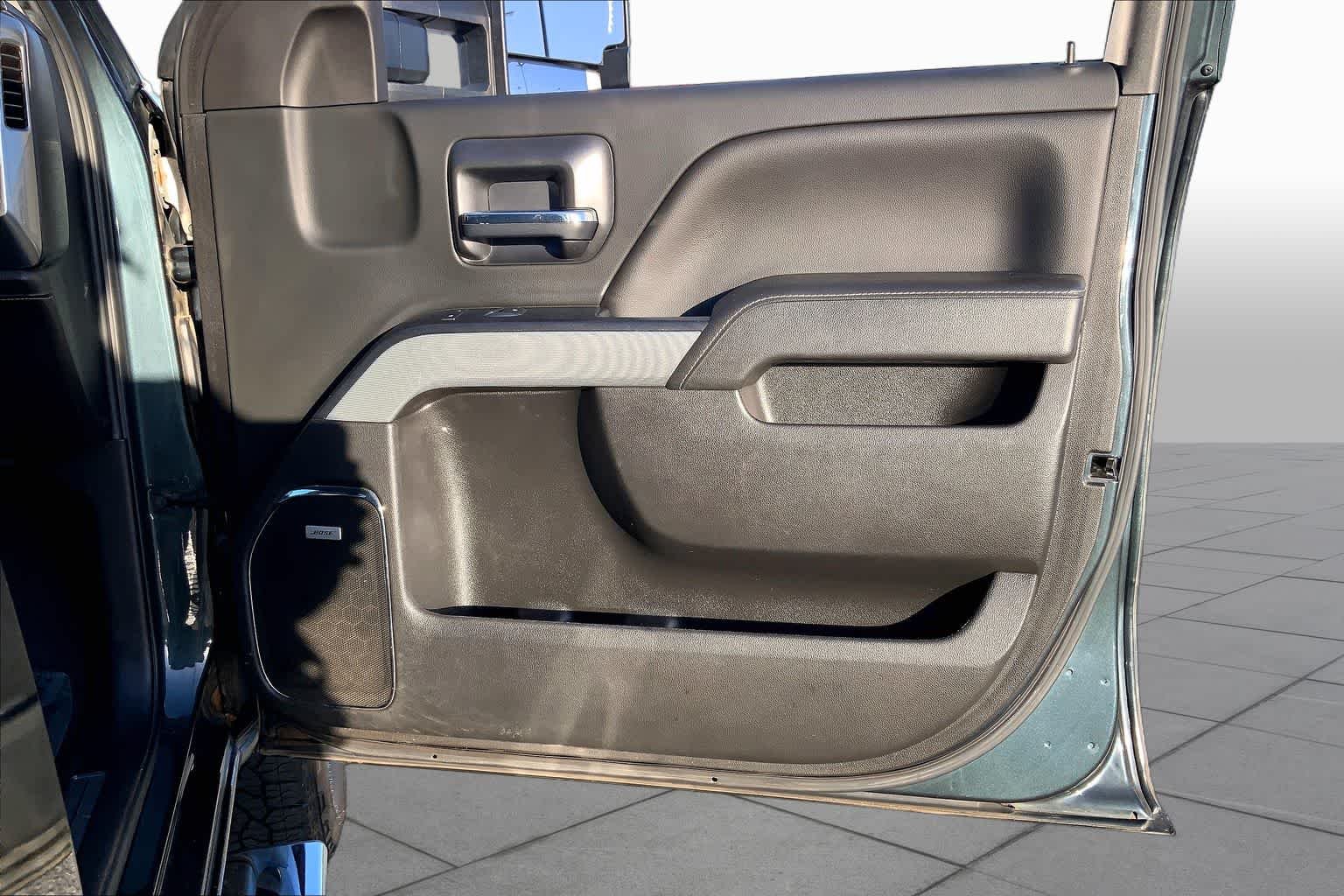 Used 2019 Graphite Metallic Chevrolet LTZ image 21