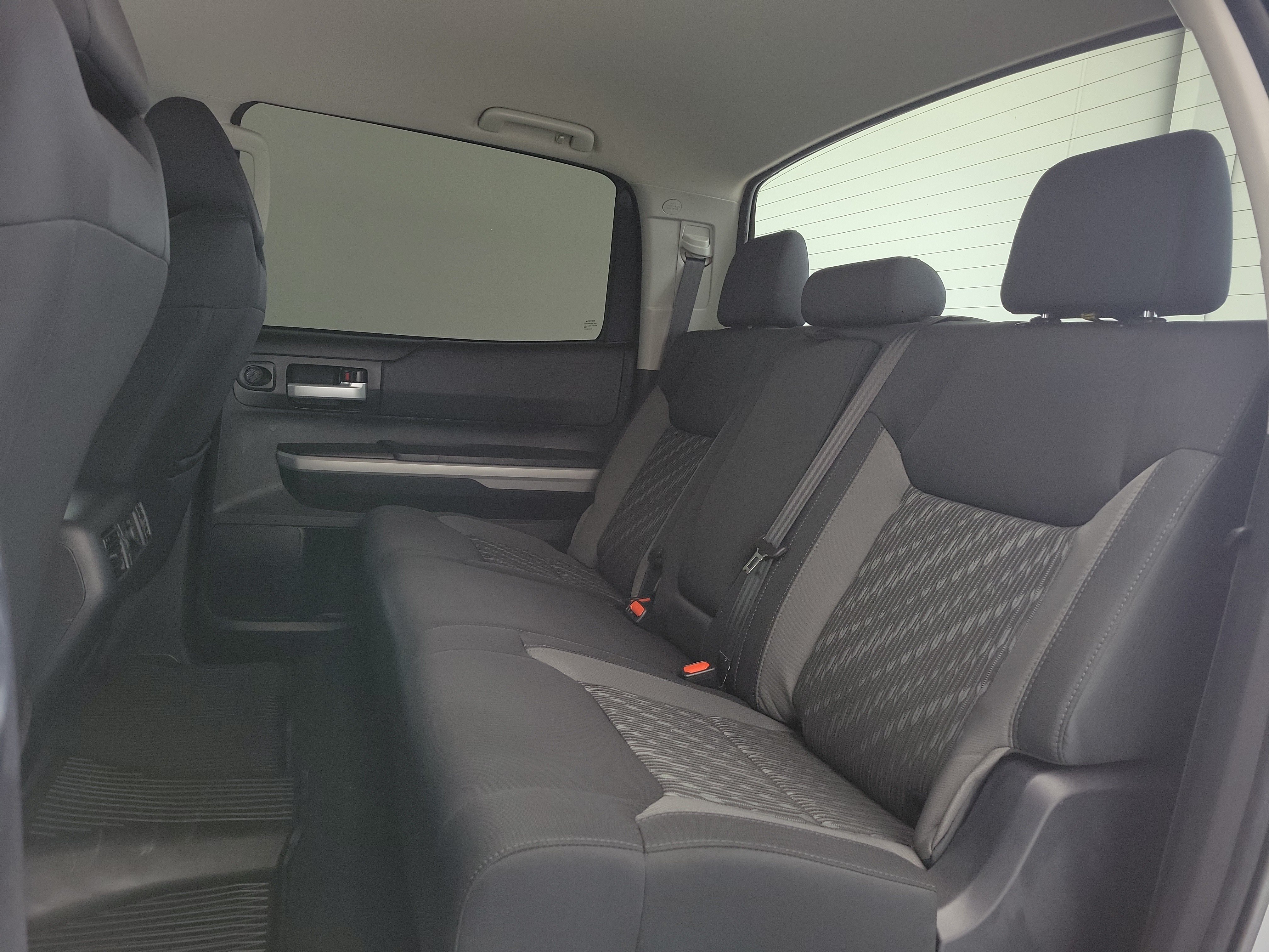 Used 2021 Cement Toyota SR5 image 11