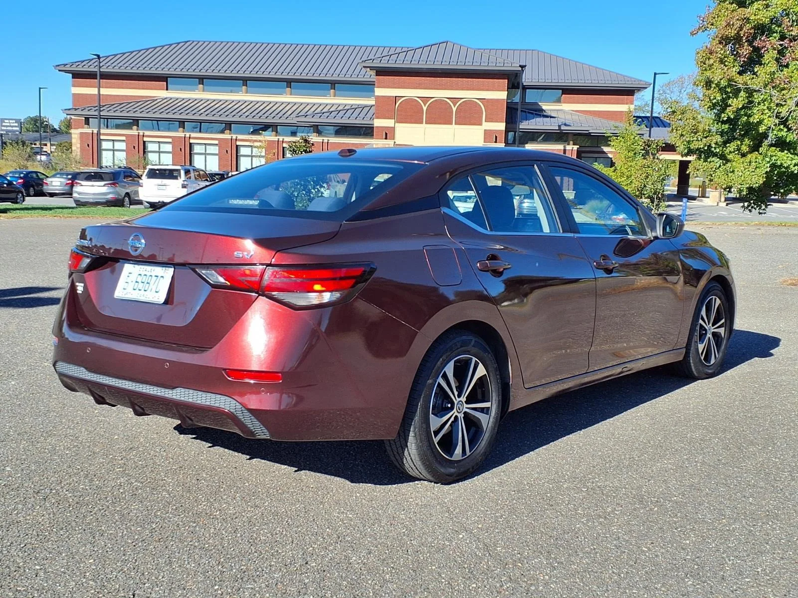 Used 2022 Rosewood Metallic Nissan SV image 2