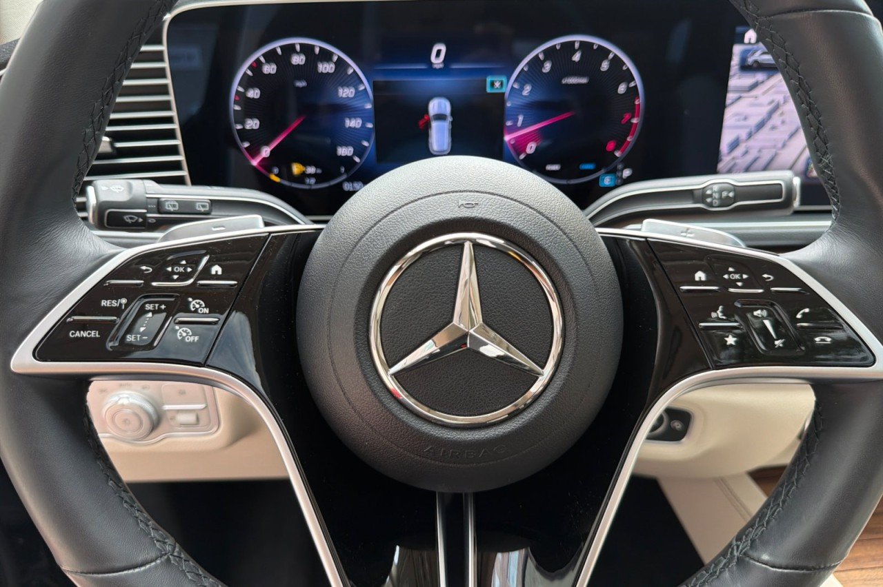 Certified Used 2024 Black Mercedes-Benz GLE 350 image 23