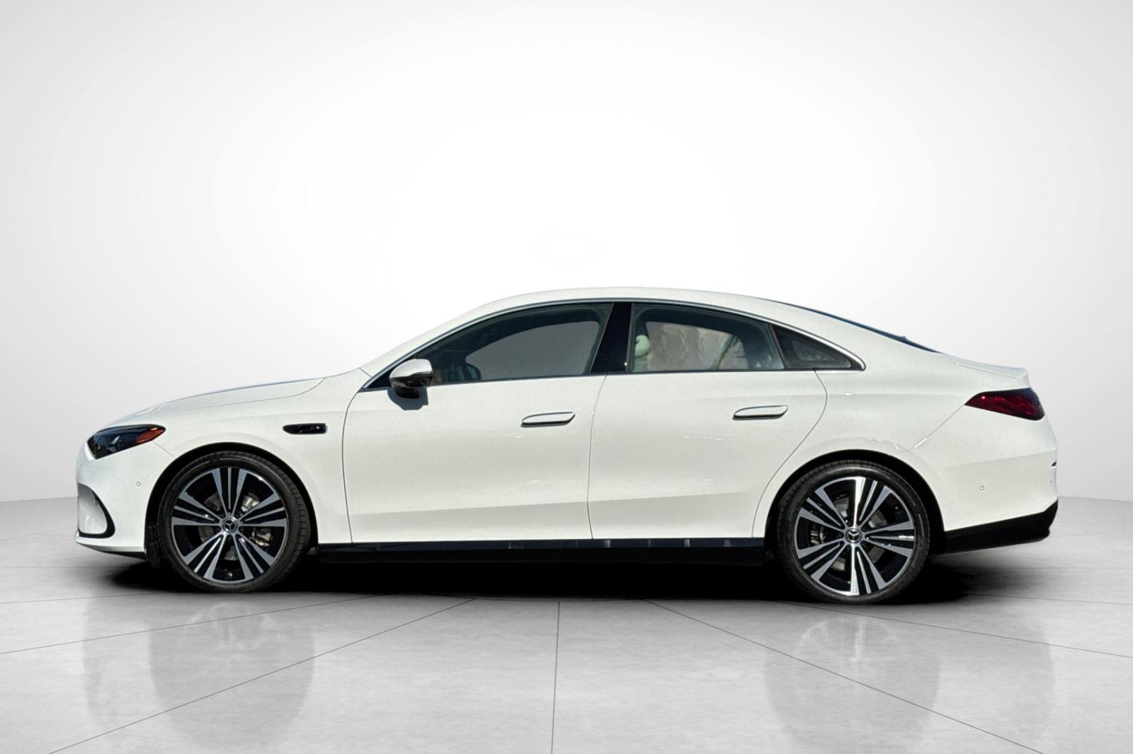 New 2027 Polar White Mercedes-Benz CLA 350 image 29