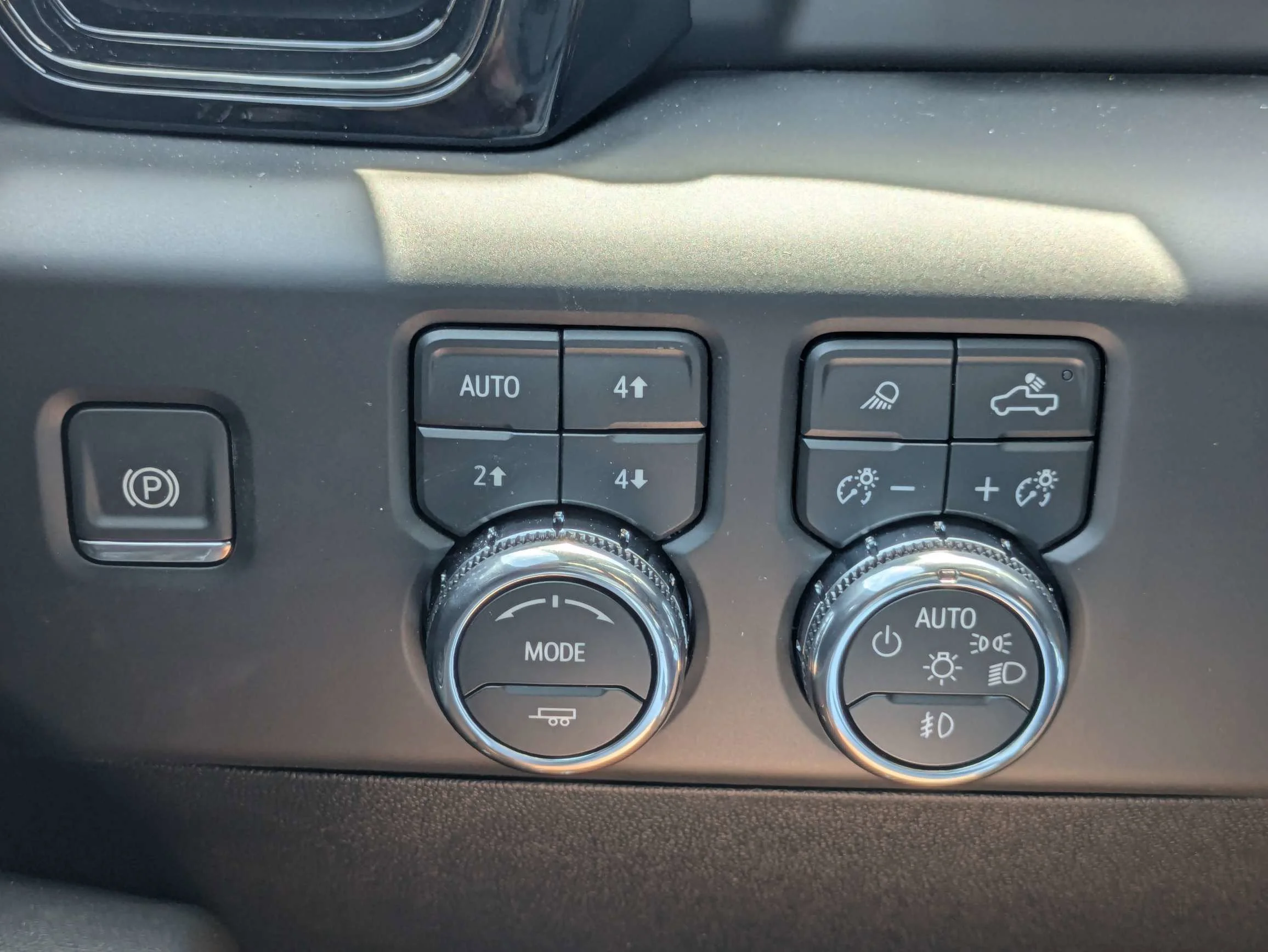 2026 GMC Sierra 2500HD AT4 - Photo 26
