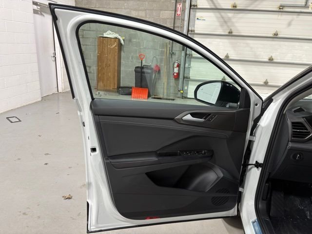 New 2026 White Volkswagen 1.5T SE Black image 10
