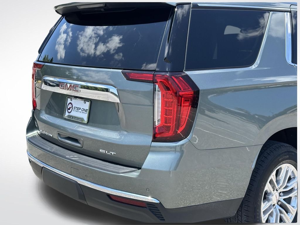 Used 2023 Green GMC SLT image 12