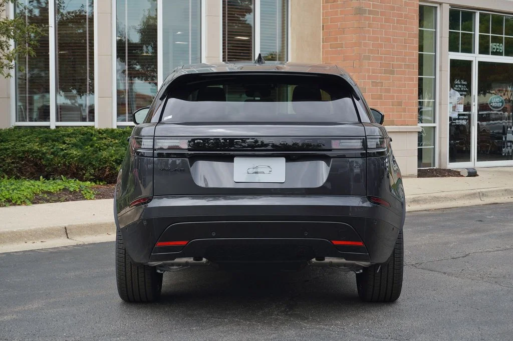 New 2026 Carpathian Grey Land Rover Belgravia Edition image 5