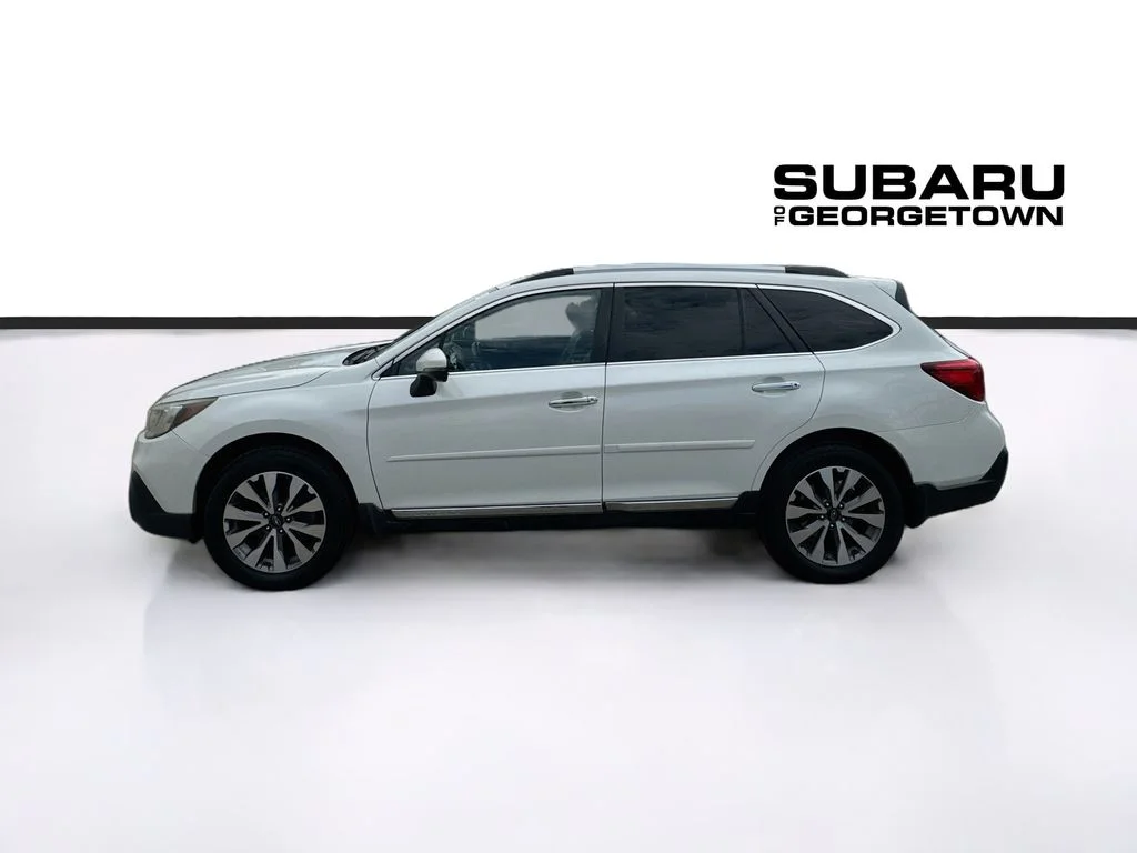 Used 2018 White Subaru 2.5i image 4