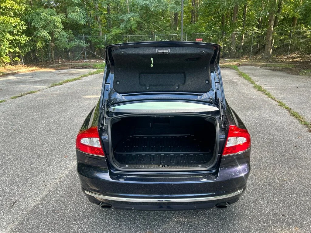 Used 2015 Blue Volvo T6 Platinum image 30