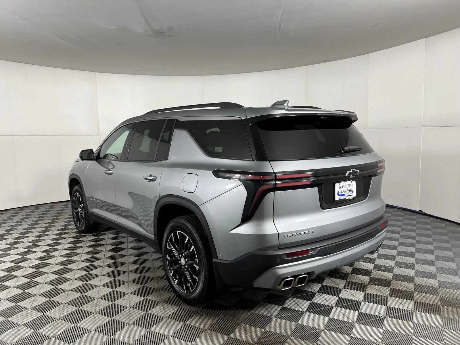 New 2026 Sterling Gray Metallic Chevrolet LT image 22