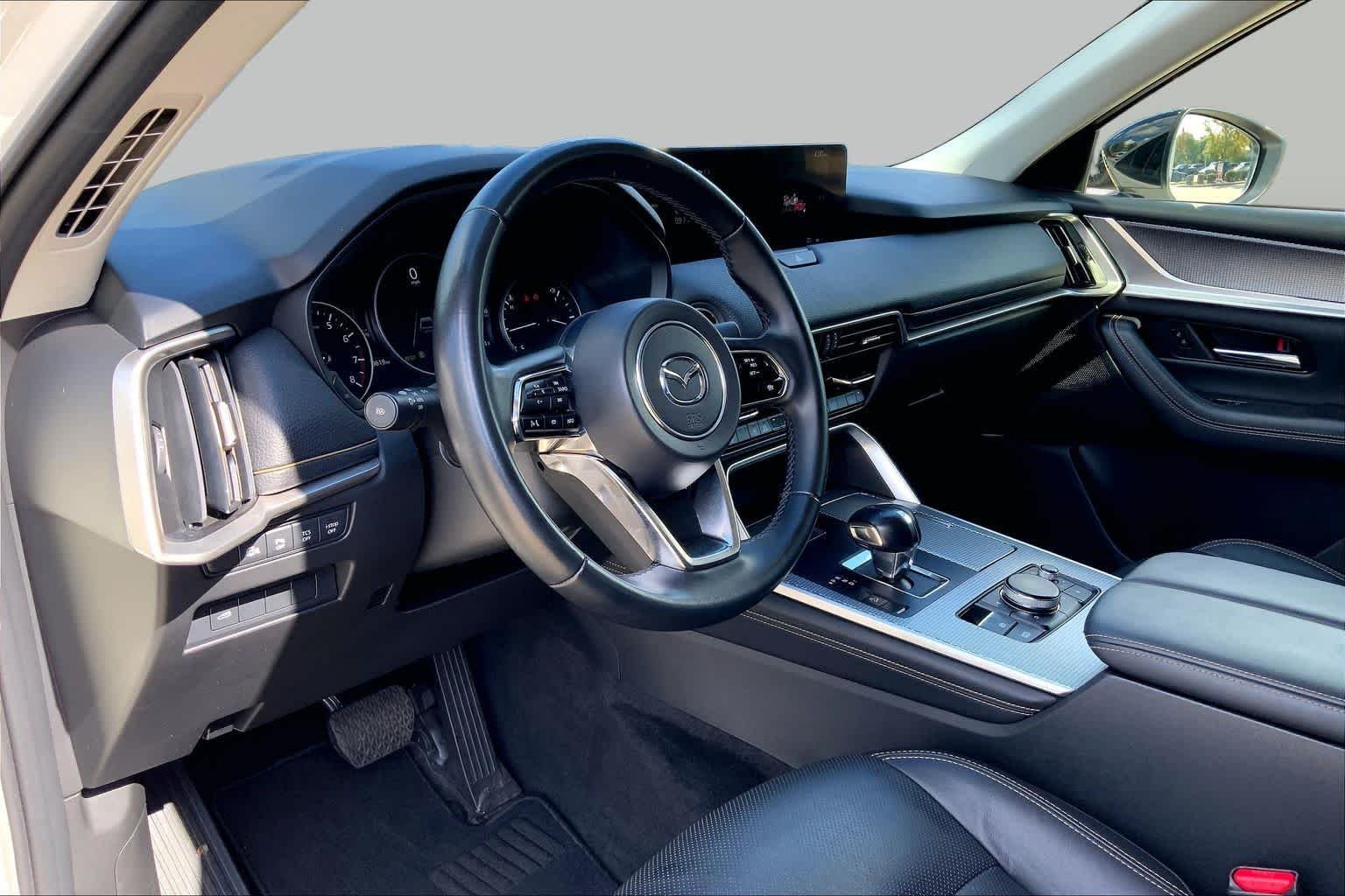 Used 2025 Rhodium White Premium Mazda 3.3 Turbo Preferred Package image 18