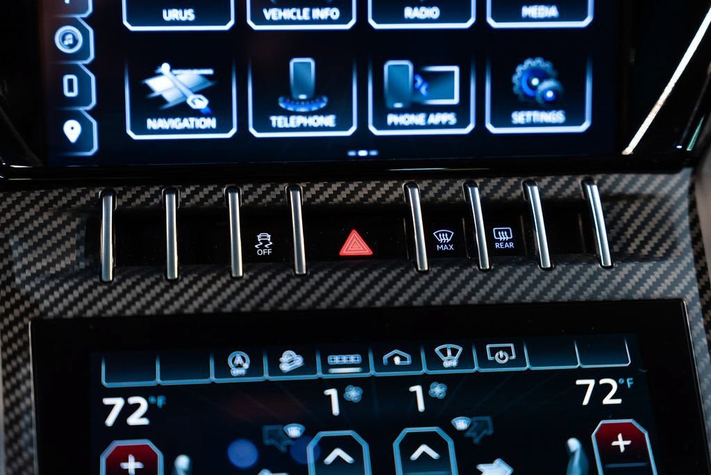 Used 2024 Blu Cepheus Metallic Lamborghini Performante image 22