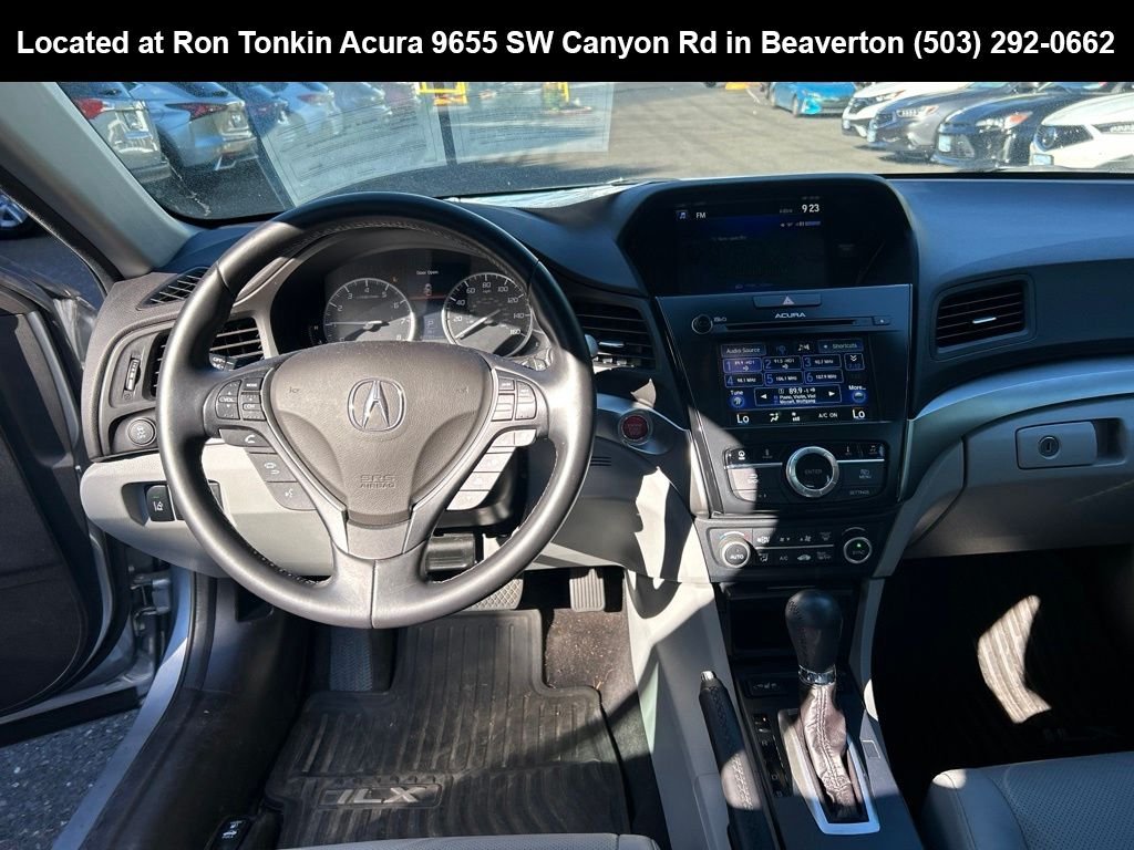 Used 2017 Lunar Silver Metallic Acura Technology Plus image 12