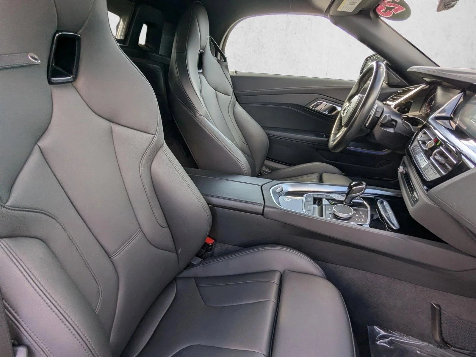 2025 BMW Z4 30i - Photo 16