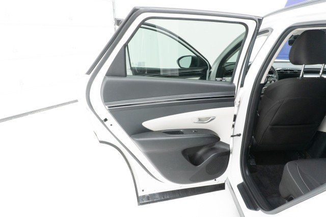 Used 2024 White Pearl Hyundai Blue image 20