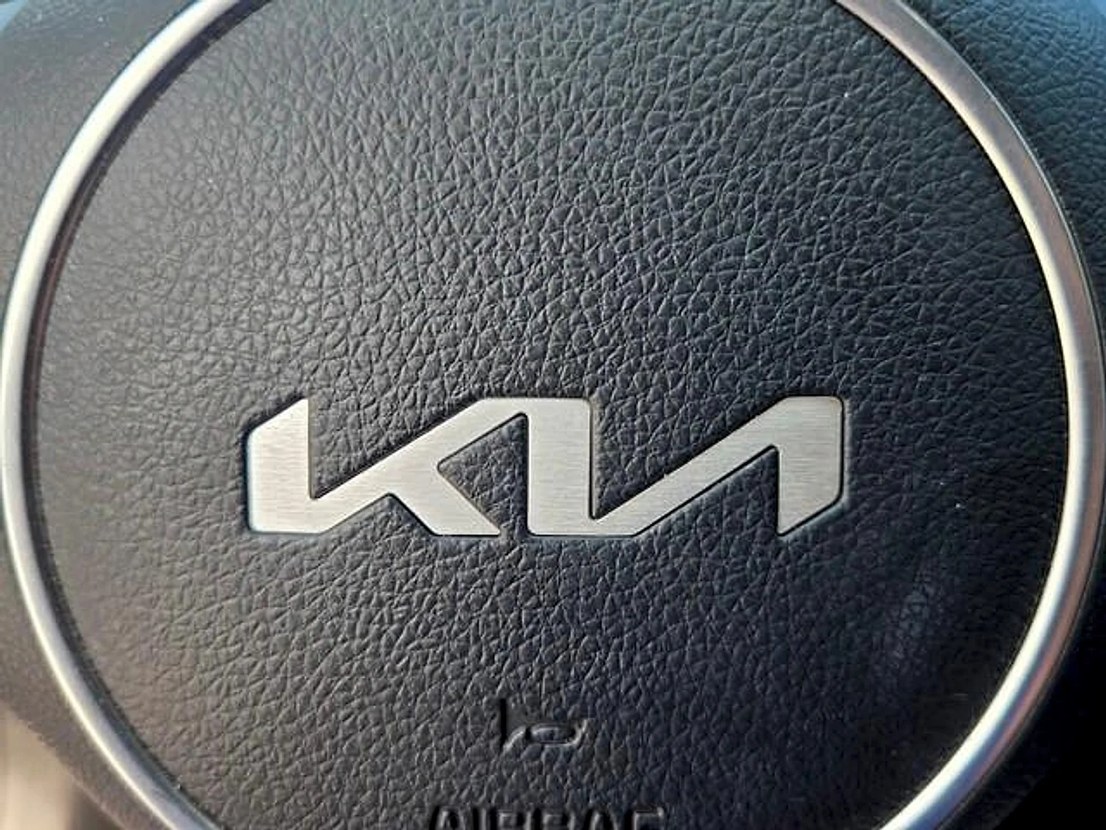 Used 2022 Sapphire Blue Kia EX image 28