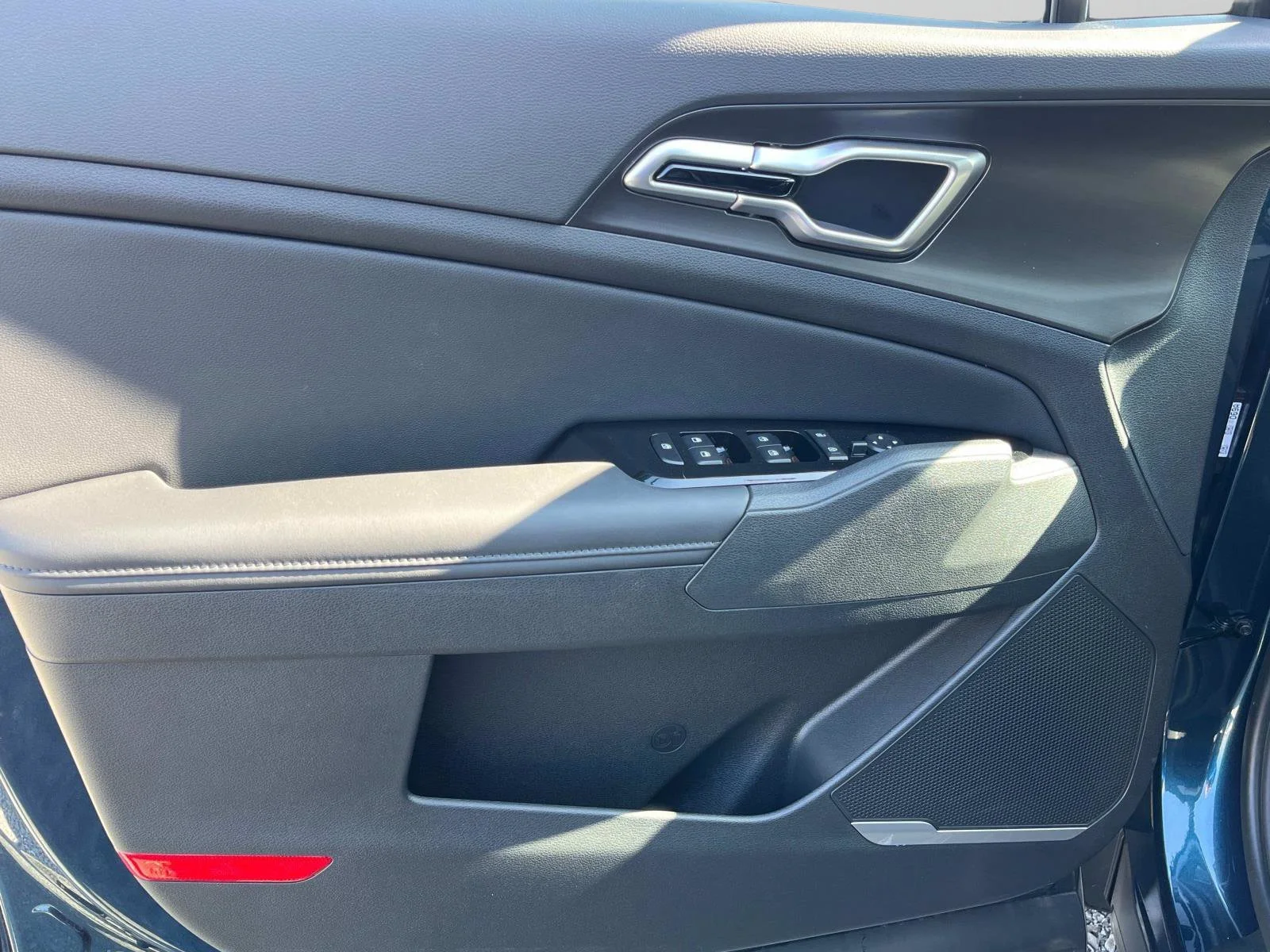 2025 Kia Sportage EX Hybrid - Photo 22