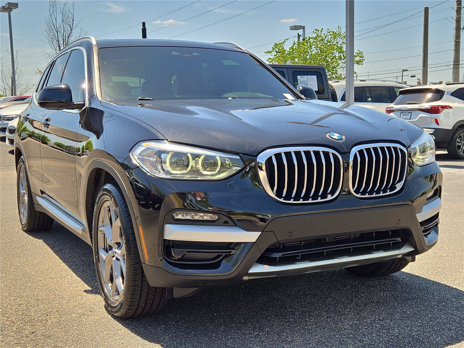 Used 2020 Black Sapphire Metallic BMW xDrive30i image 5