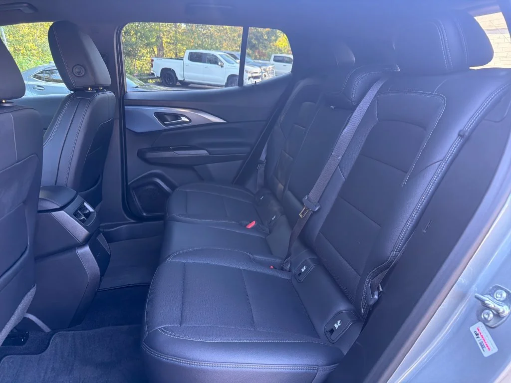 2024 Chevrolet Equinox EV LT - Photo 56